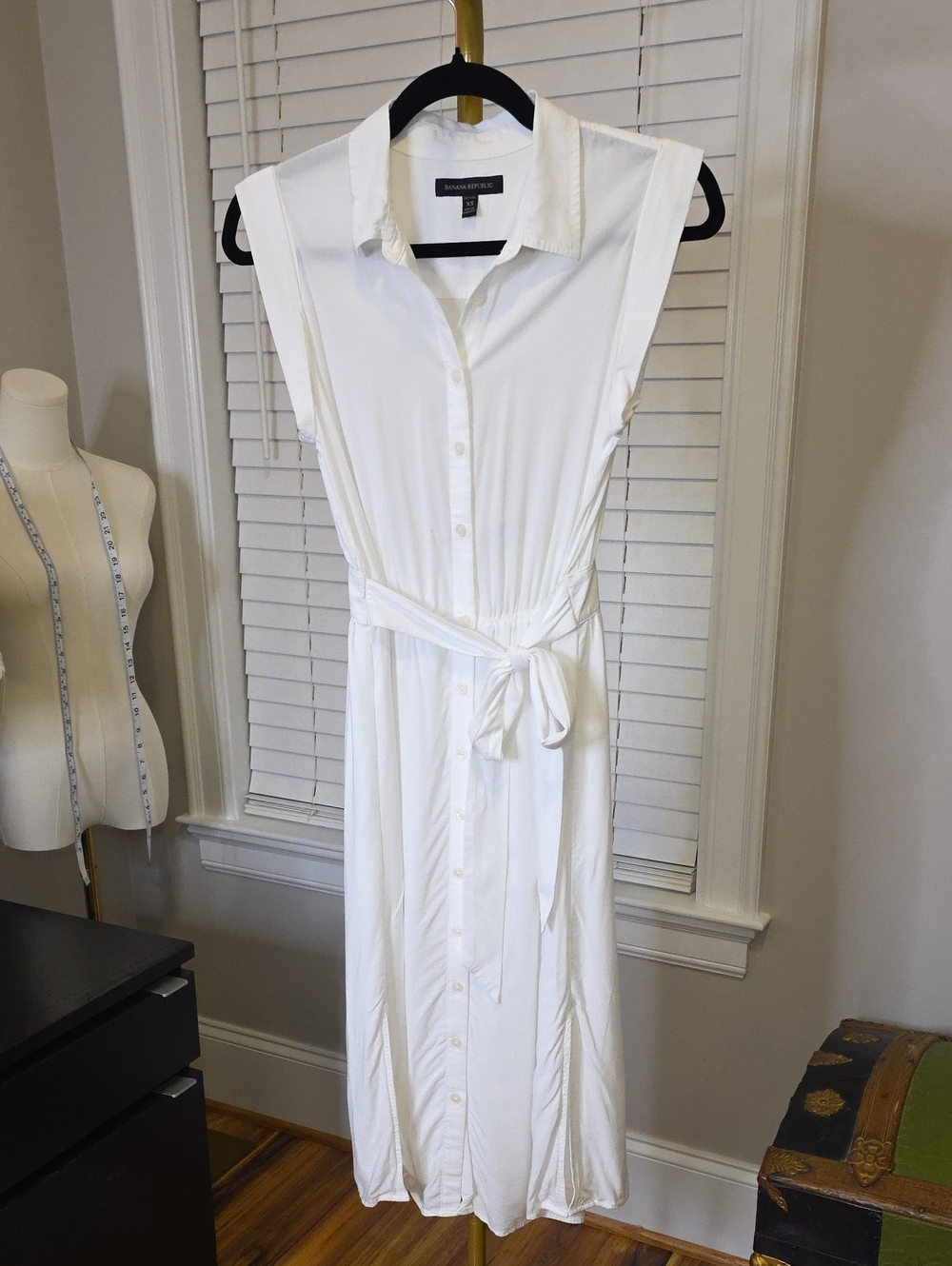 Banana Republic White Sleeveless Midi Shirt Dress with Tie Waist